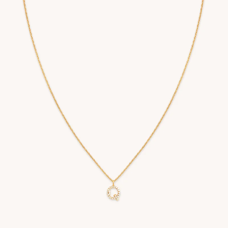 Modern necklaces for women-Q Initial Pavé Pendant Necklace in Gold