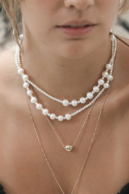 Gemstone necklaces for women-Momi Pearl Necklace