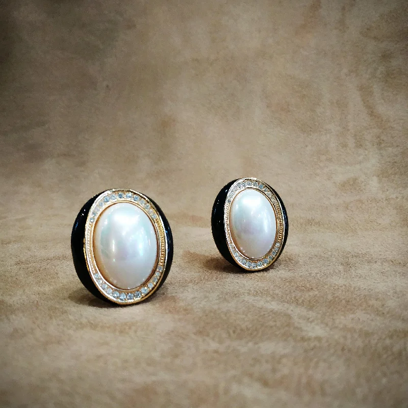 Ladies Earrings Curved -Christian Dior vintage Earrings in gold black and pearl