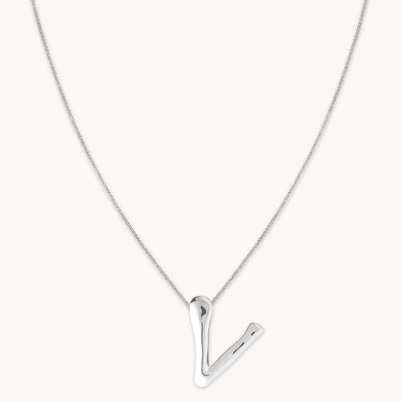 Gemstone necklaces for women-V Initial Bold Pendant Necklace in Silver