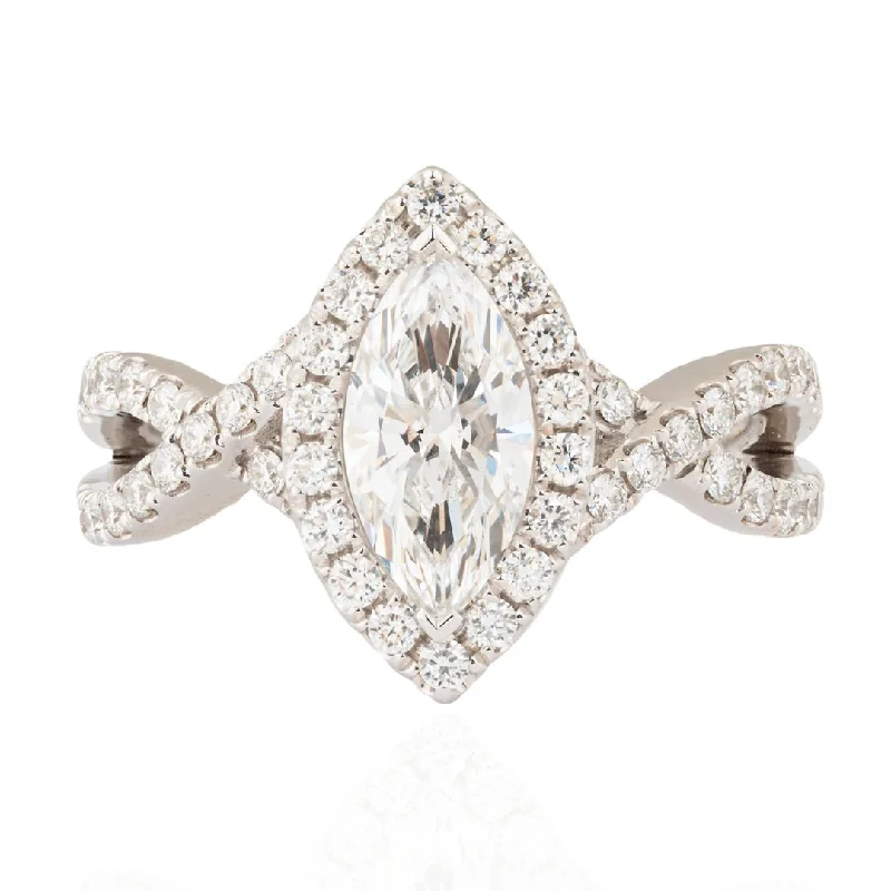 Chunky rings for women-Timeless Elegance: Exquisite Diamond Ring