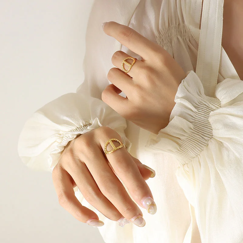 A381-Gold Thread Ring-No. 7