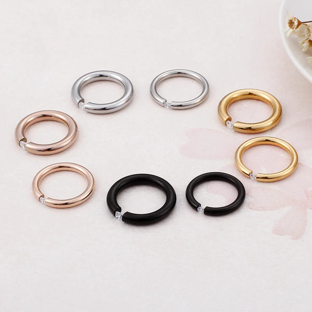 Personalized rings for women-Japanese And Korean Jewelry Simple Jewelry Titanium Steel Couple Small Ring Personality Fashion Zirconium Diamond Ring Factory Custom Processing