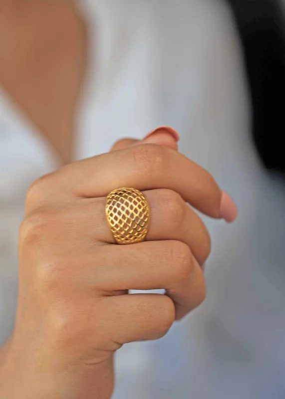 Men’s inspired rings for women-Lattice Dome Gold Ring