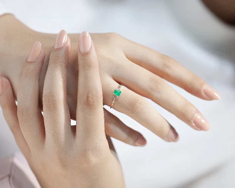 Textured rings for women-Dainty Ring , Emerald cut Emerald with 8 Diamonds, 14K Gold