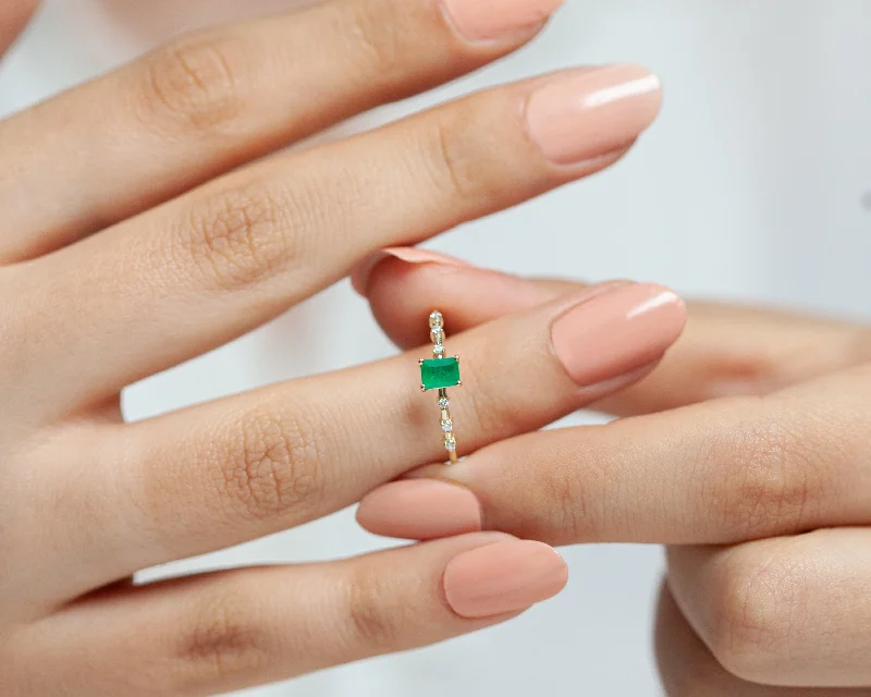 Fashion rings for women-Dainty Ring Emerald Baguette cut with Sprinkled Diamonds 14K Gold