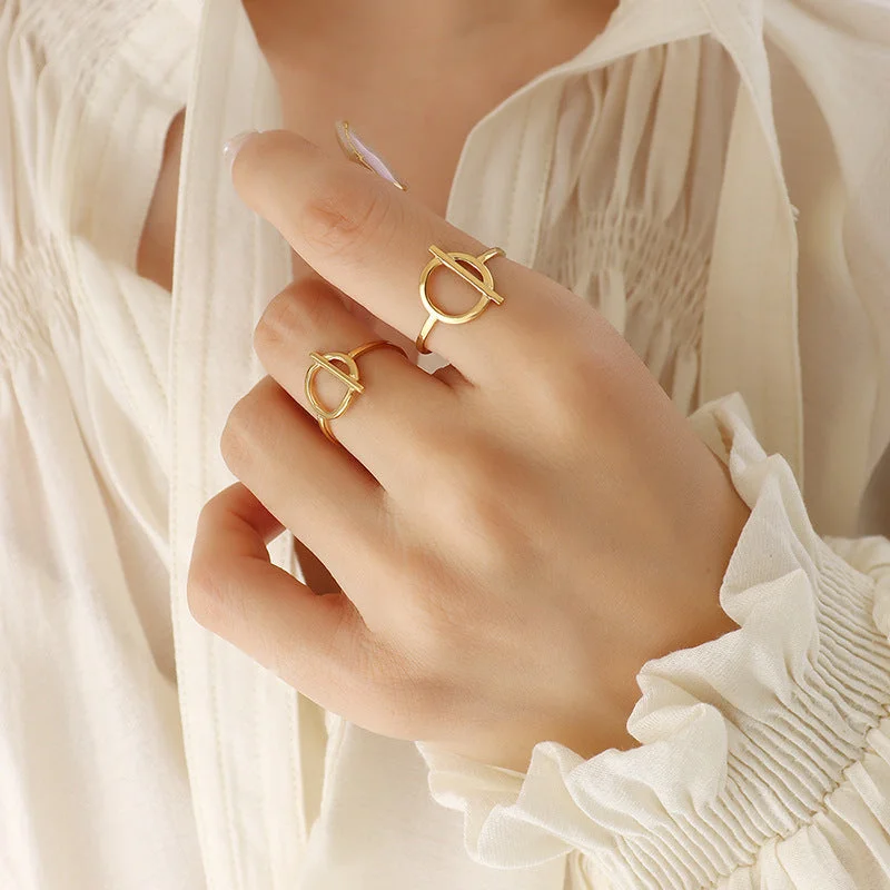 Gold O-Shaped Ring