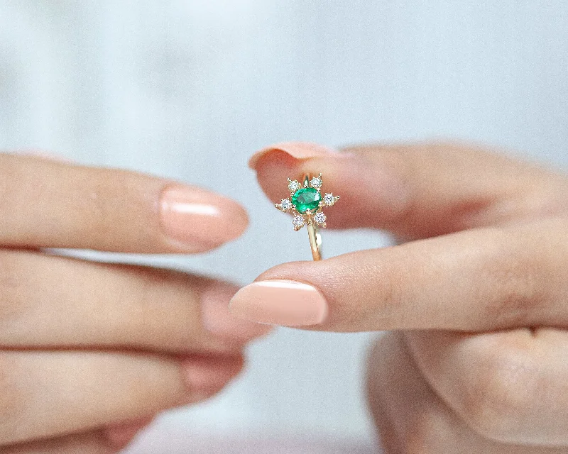 Chunky rings for women-Dainty Ring, Snow Flake Ring, Emerald rose cut with Diamonds, 14K Gold